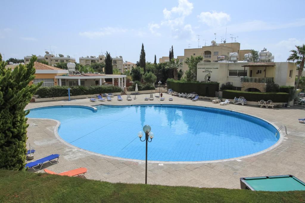 Santa Barbara Complex Apartment Limassol Bagian luar foto