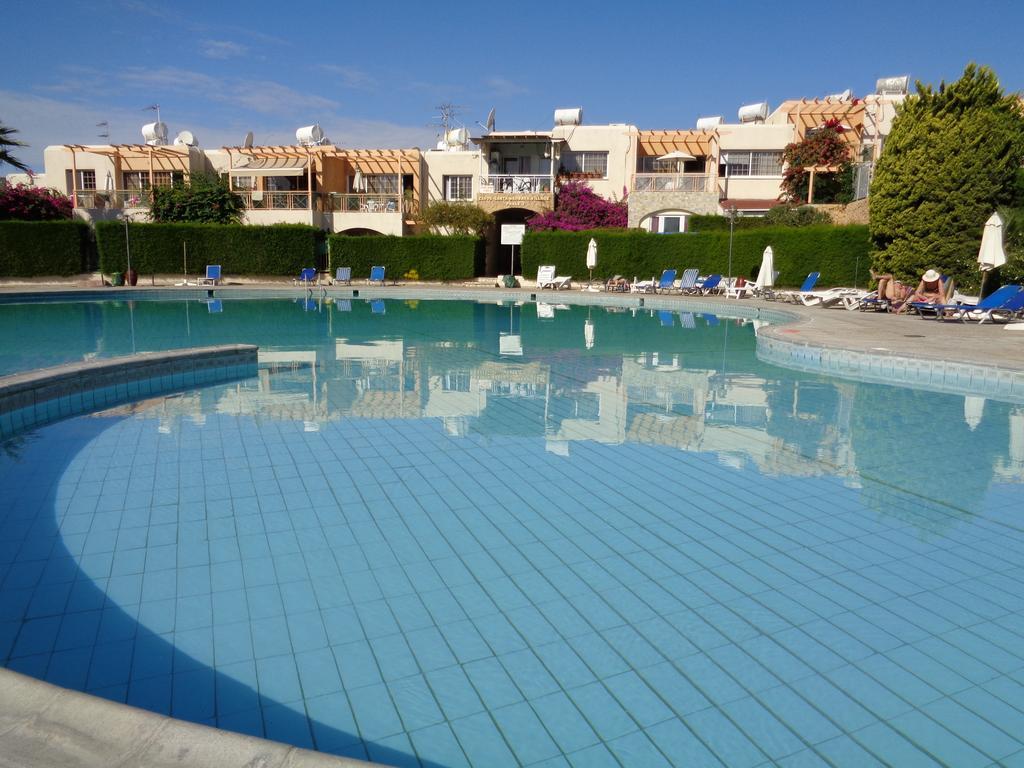 Santa Barbara Complex Apartment Limassol Bagian luar foto