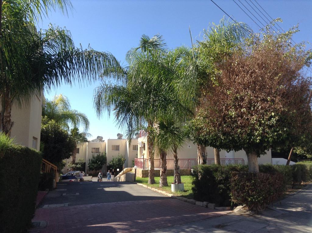 Santa Barbara Complex Apartment Limassol Bagian luar foto