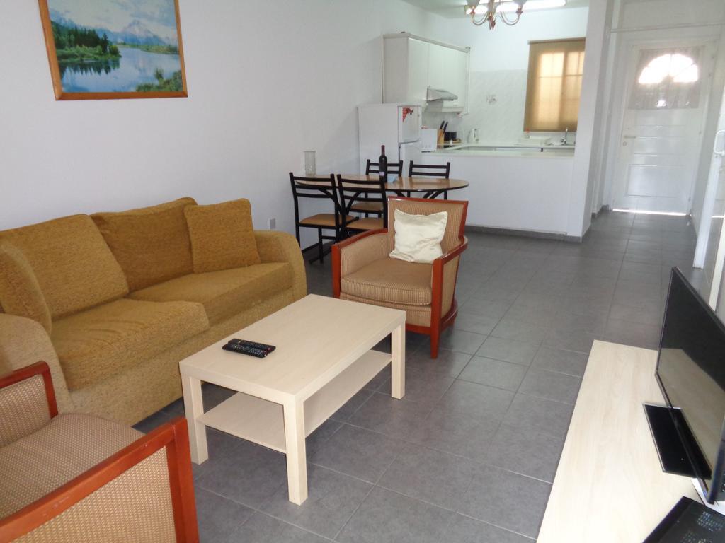 Santa Barbara Complex Apartment Limassol Bagian luar foto