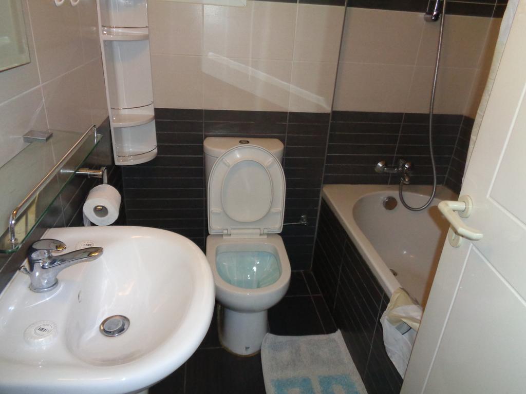 Santa Barbara Complex Apartment Limassol Bagian luar foto