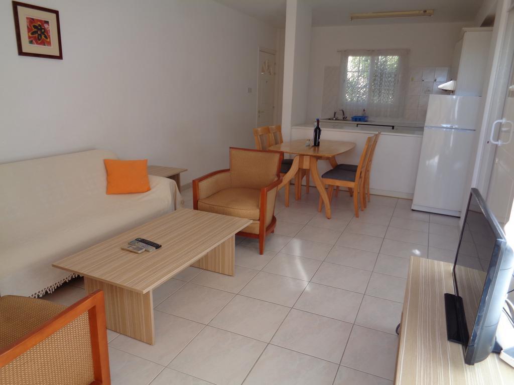 Santa Barbara Complex Apartment Limassol Bagian luar foto