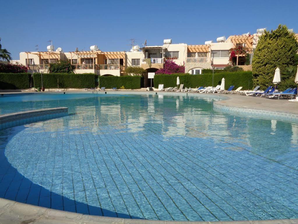 Santa Barbara Complex Apartment Limassol Bagian luar foto